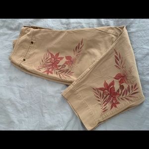 Cotton Liz Claiborne Jeans Audra beige floral design